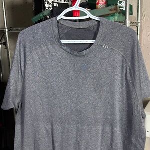 Lululemon Men’s Top Size XL